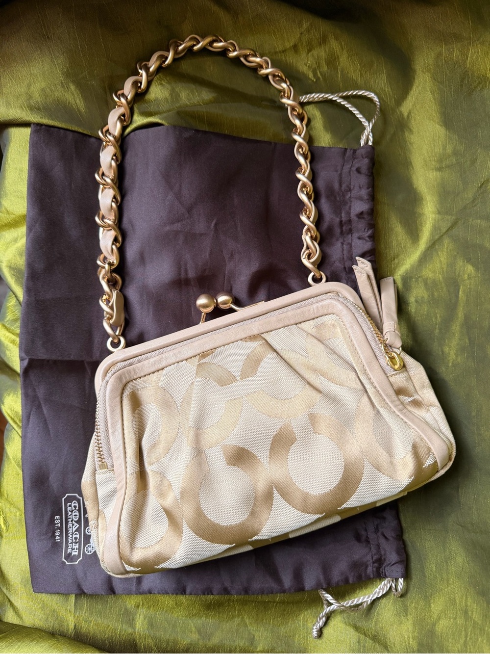 Coach Madison Op Art Frame Kisslock Bag With Gold Chain Strap In Tan Vintage Y2K - Picture 2 of 7